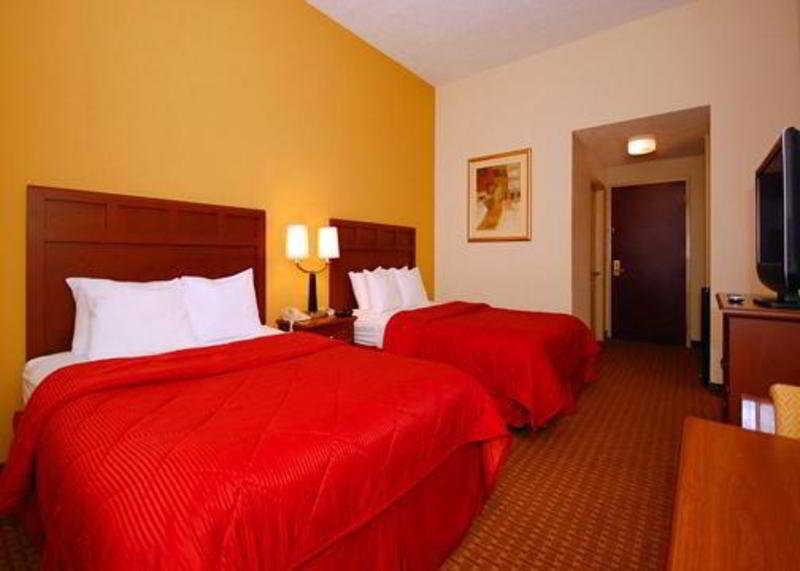 Comfort Inn Columbus Near Fort Benning Exterior photo