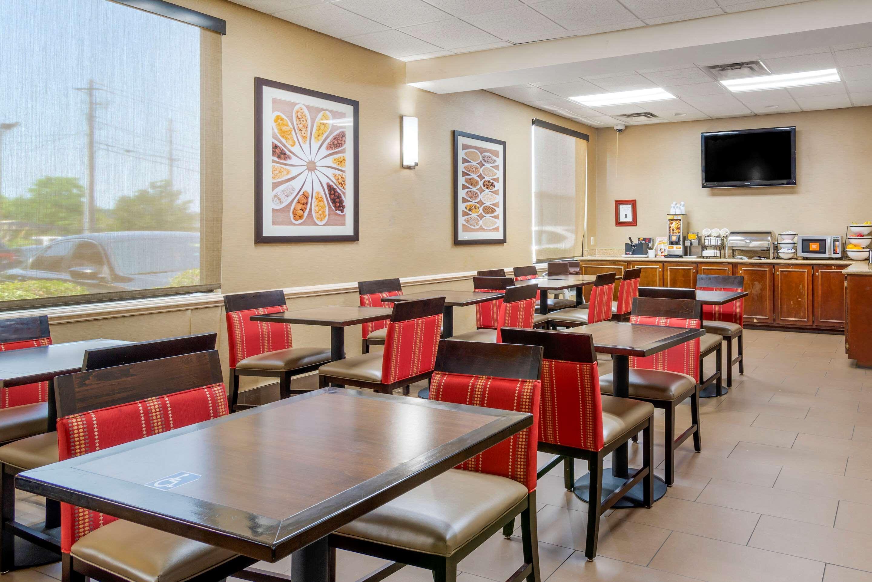 Comfort Inn Columbus Near Fort Benning Exterior photo